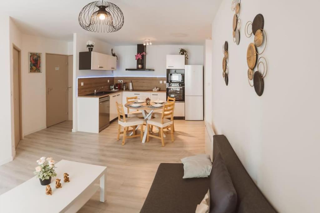 Le Cocon Manceau Apartment Le Mans Exterior photo